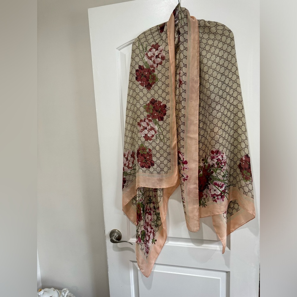 Gucci Flora Silk Scarf